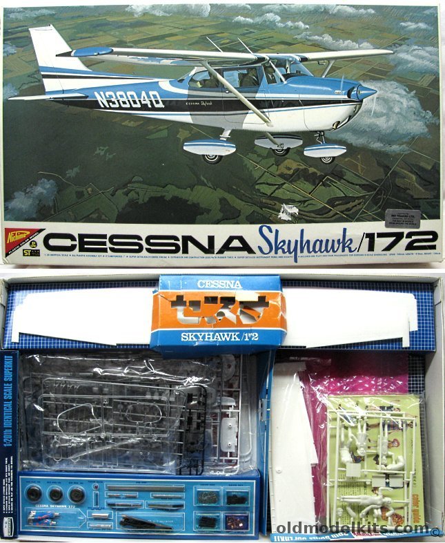 Nichimo 1/20 Cessna Skyhawk 172 - Motorized, S-2002-2500 plastic model kit